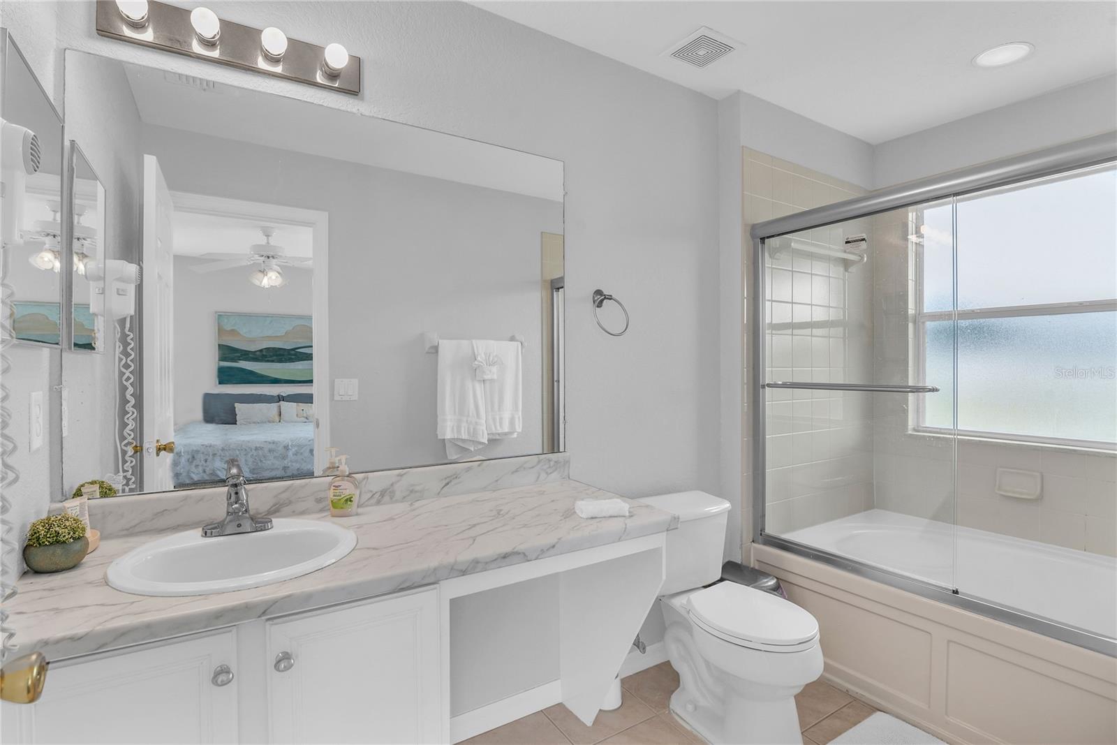 Image 9 of 46 For 457 La Mirage Street