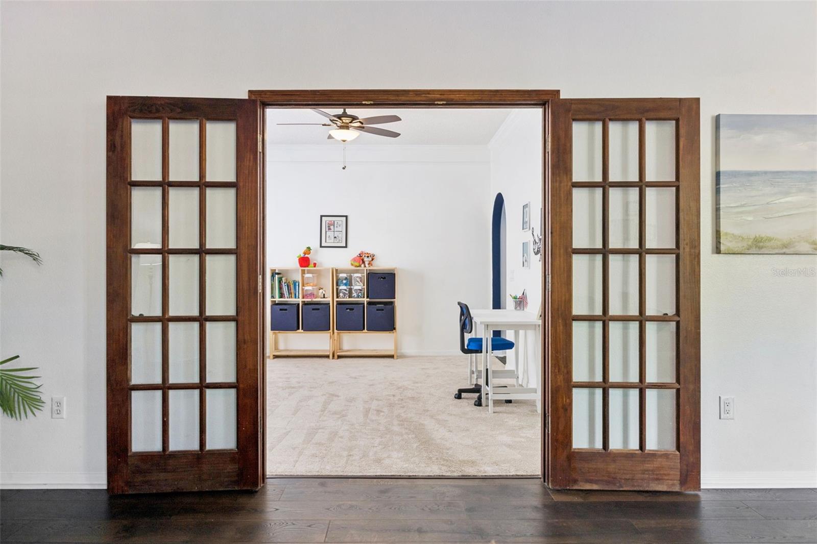 Image 25 of 59 For 137 Oak View Place