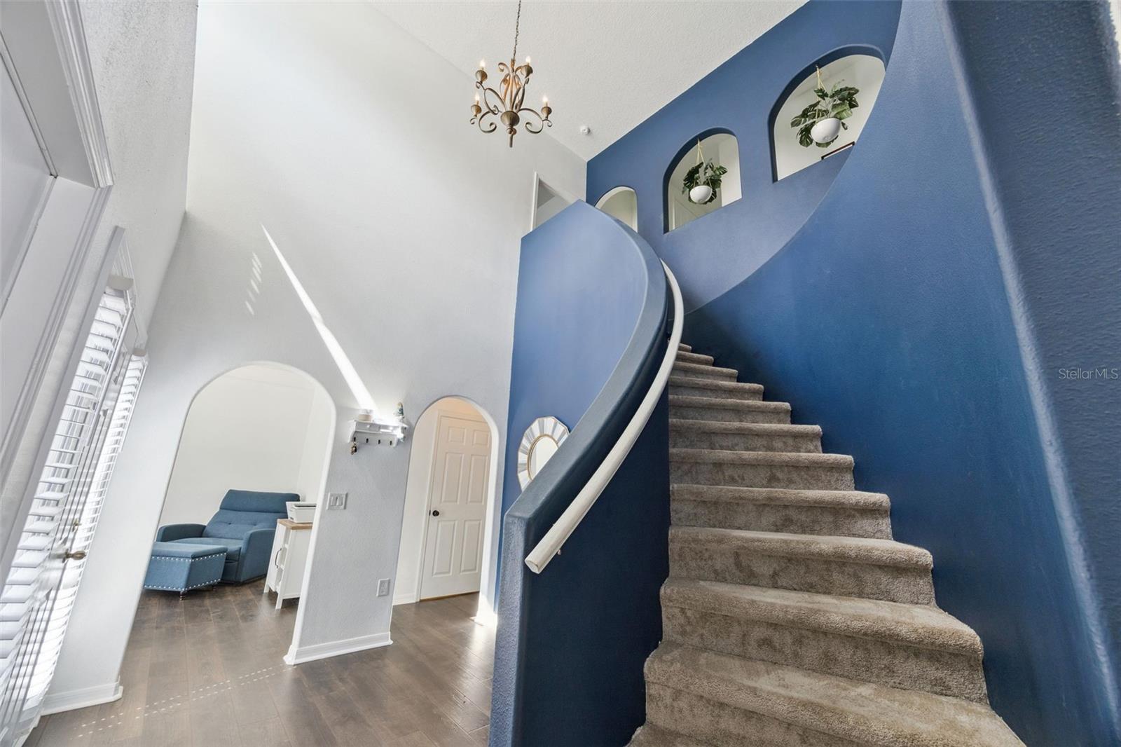 Image 28 of 59 For 137 Oak View Place