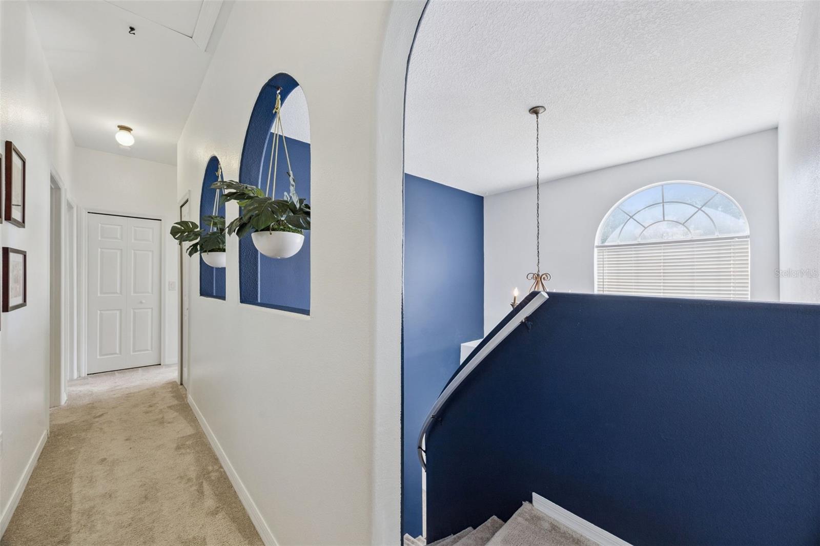 Image 30 of 59 For 137 Oak View Place