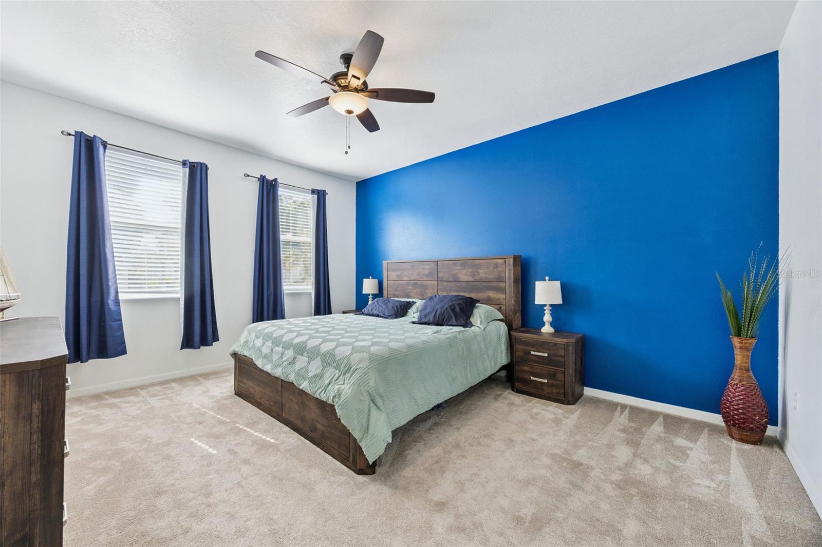 Image 34 of 59 For 137 Oak View Place