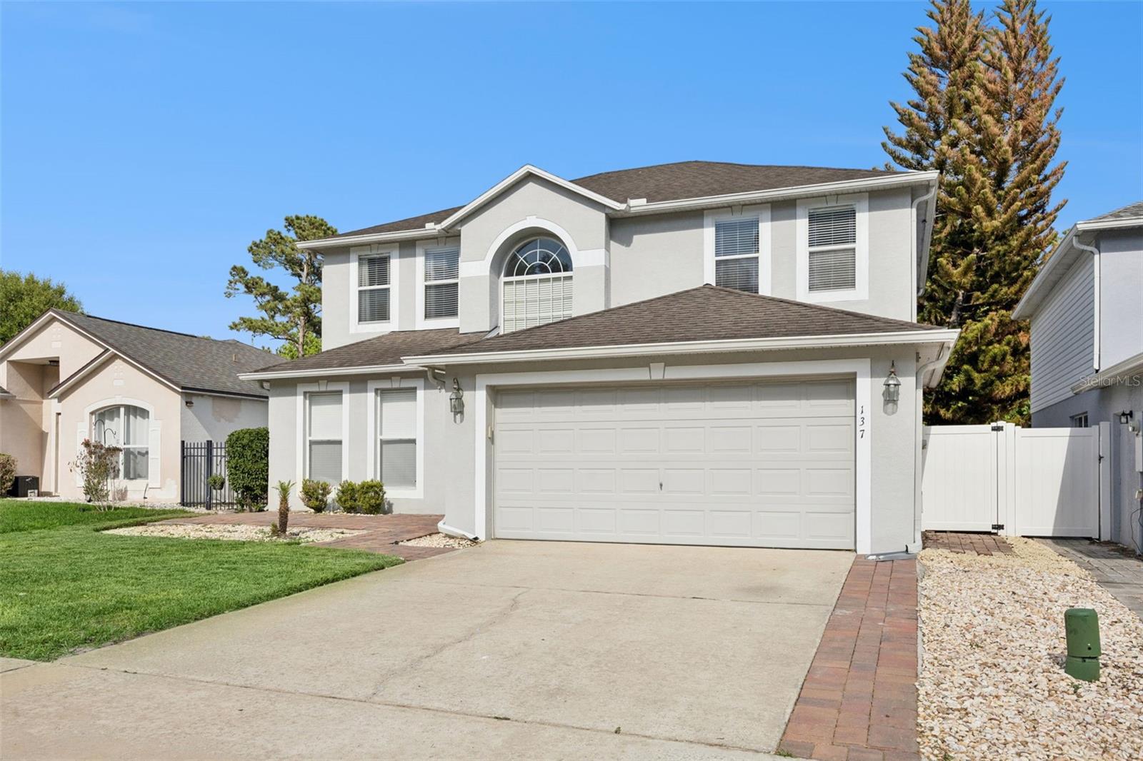 Image 5 of 59 For 137 Oak View Place