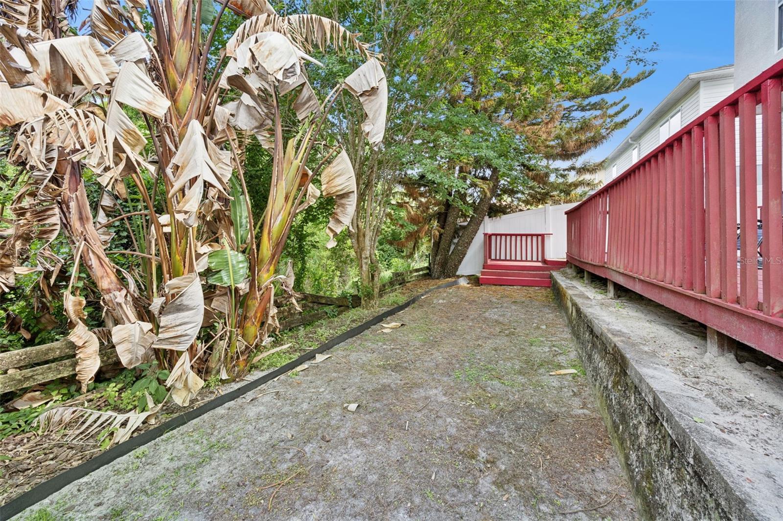 Image 51 of 59 For 137 Oak View Place