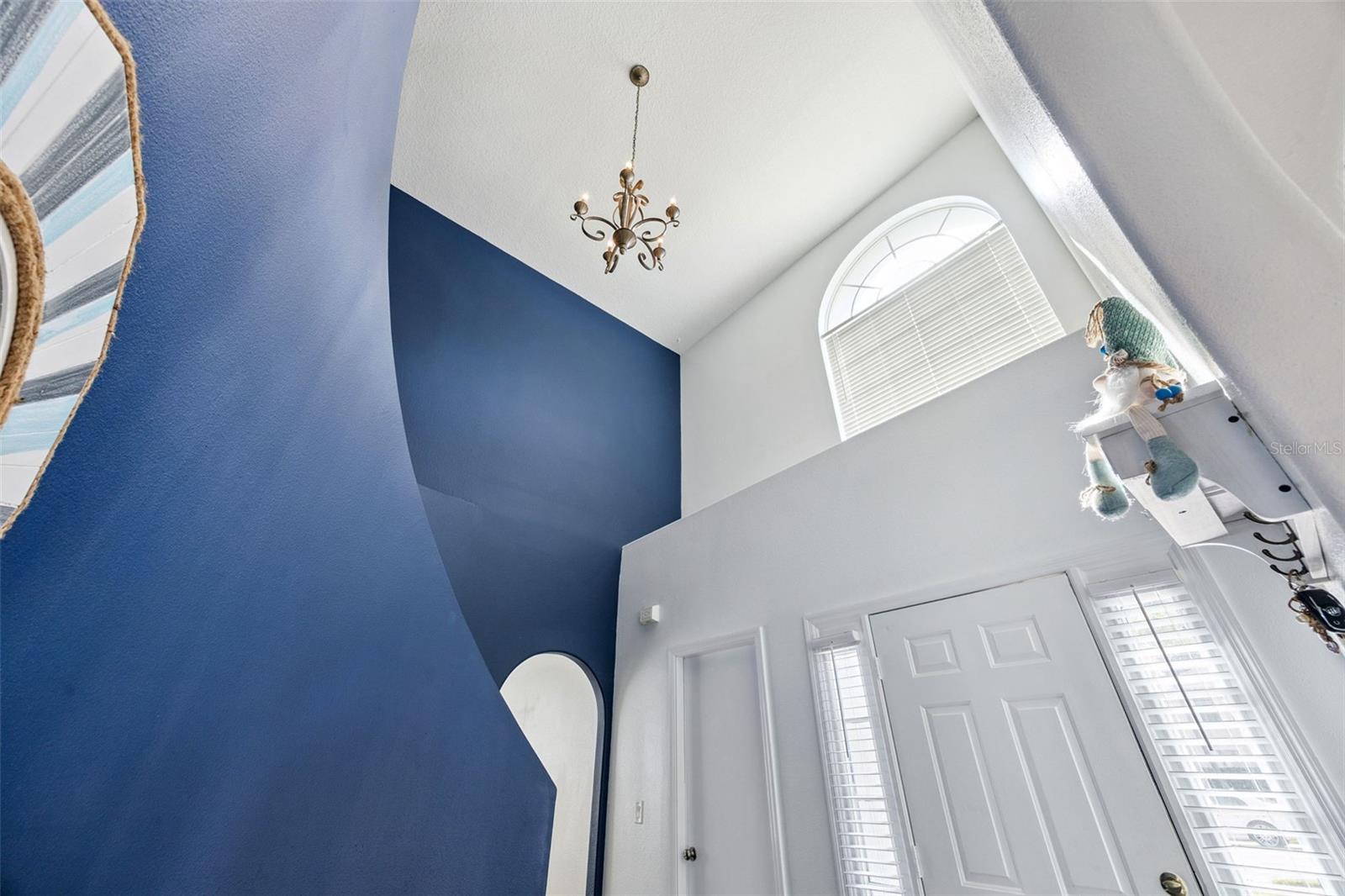 Image 9 of 59 For 137 Oak View Place