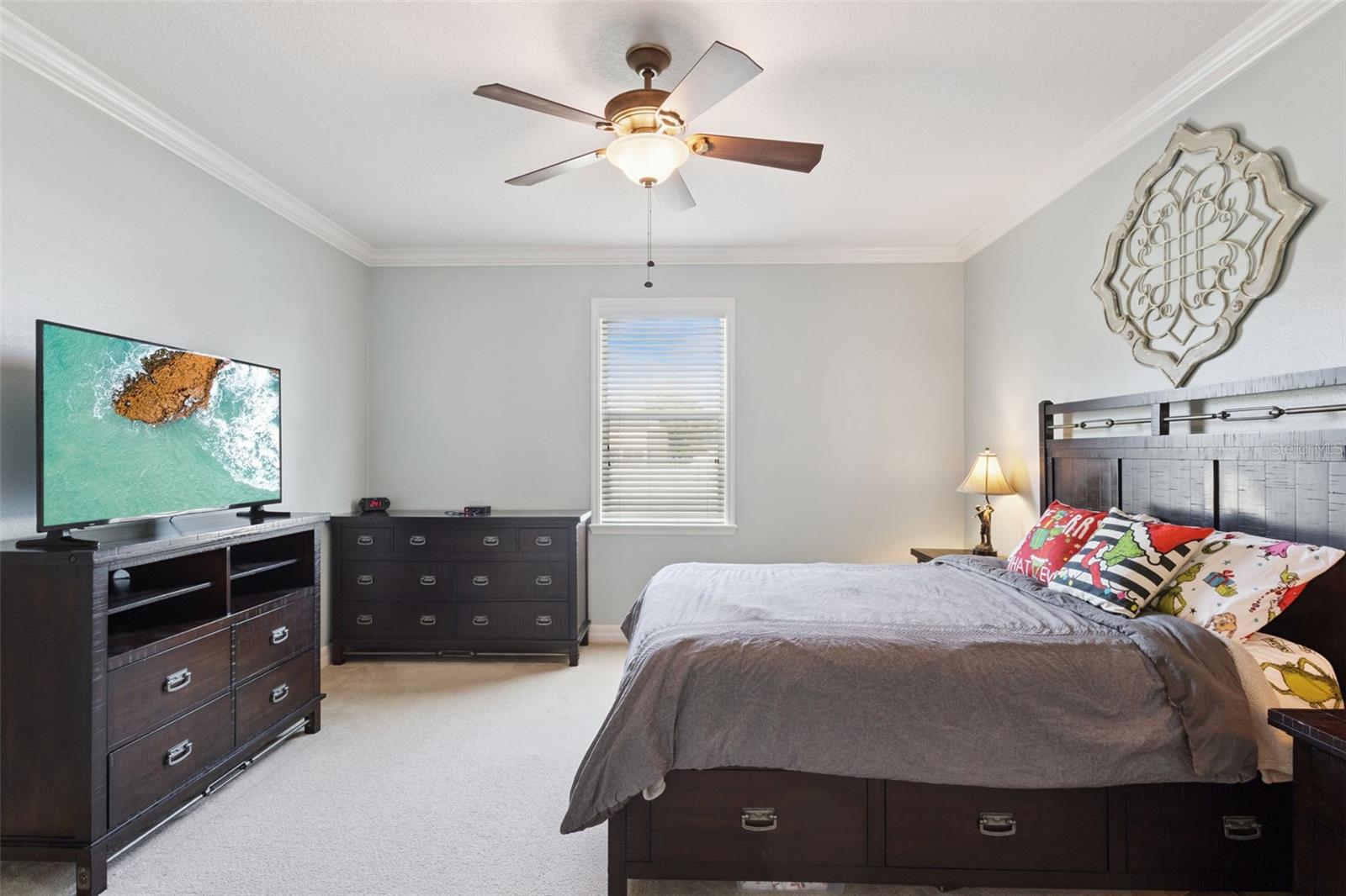 Image 18 of 46 For 287 Fallen Oak Court