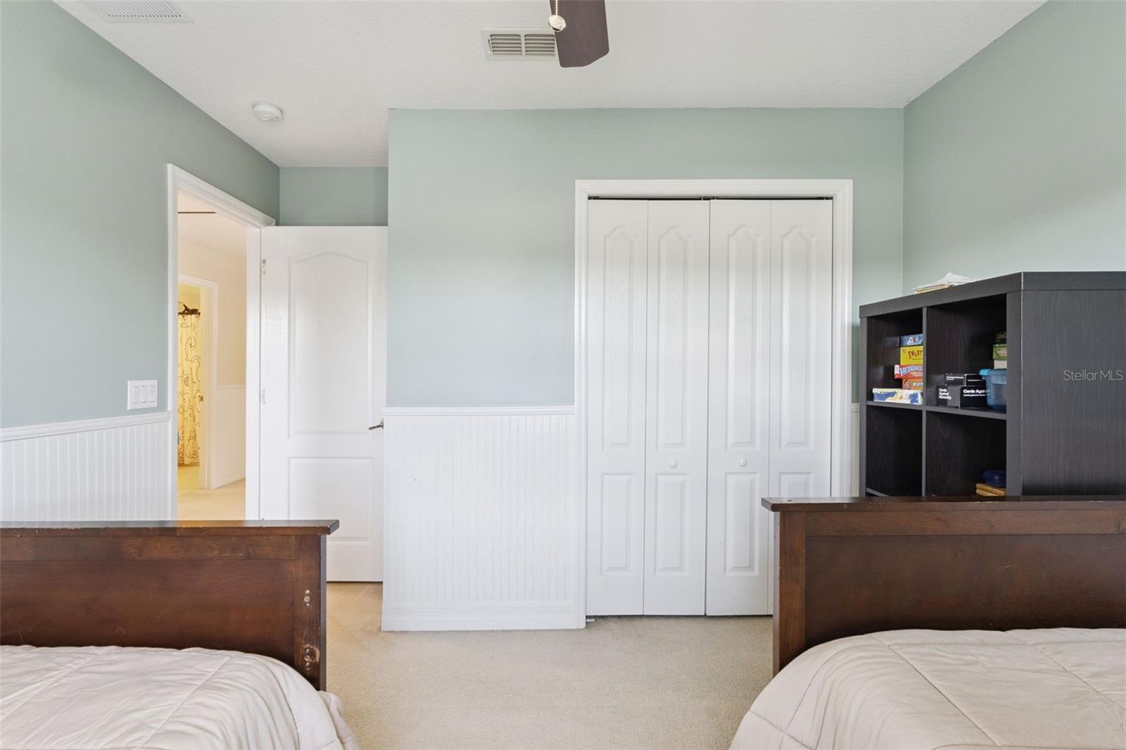 Image 26 of 46 For 287 Fallen Oak Court