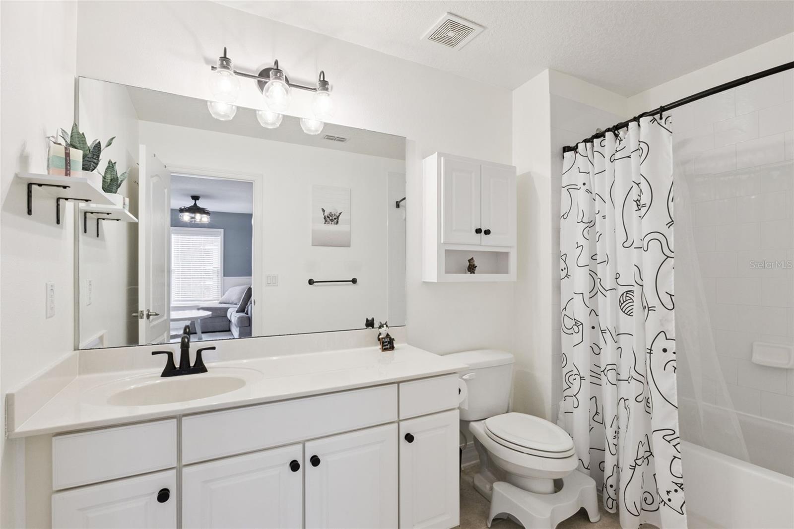 Image 29 of 46 For 287 Fallen Oak Court