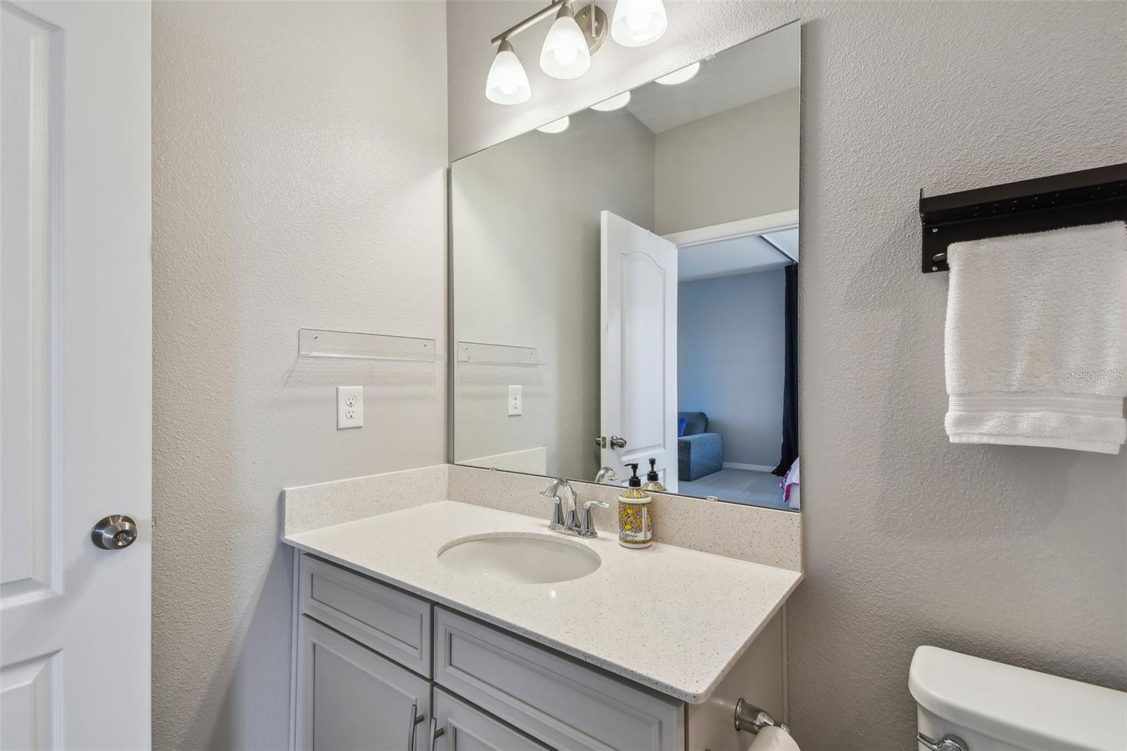 Image 41 of 64 For 2433 Santa Vista Loop