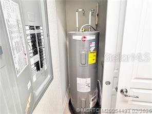 Image 11 of 33 For 12804 Salomon Cove Drive