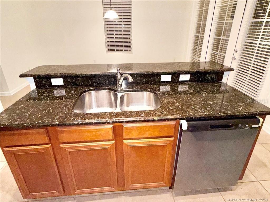 Image 5 of 33 For 12804 Salomon Cove Drive