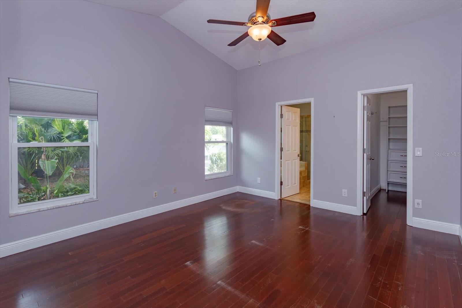 Image 22 of 46 For 515 Huxford Court