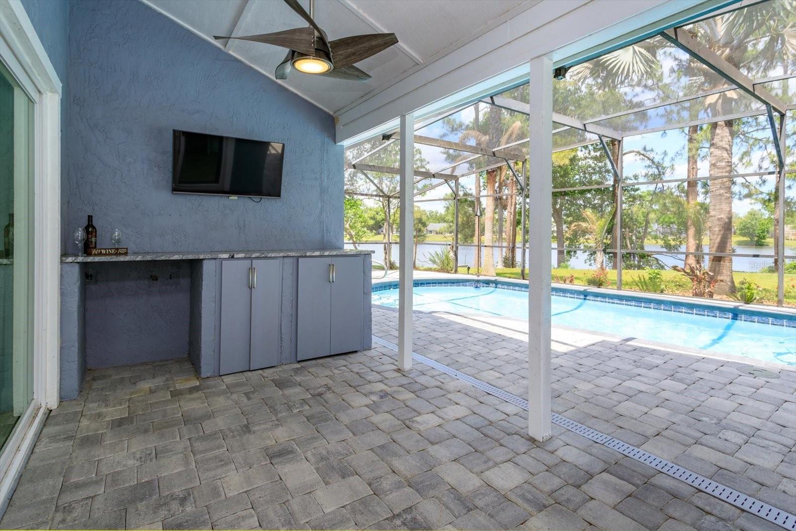 Image 38 of 46 For 515 Huxford Court