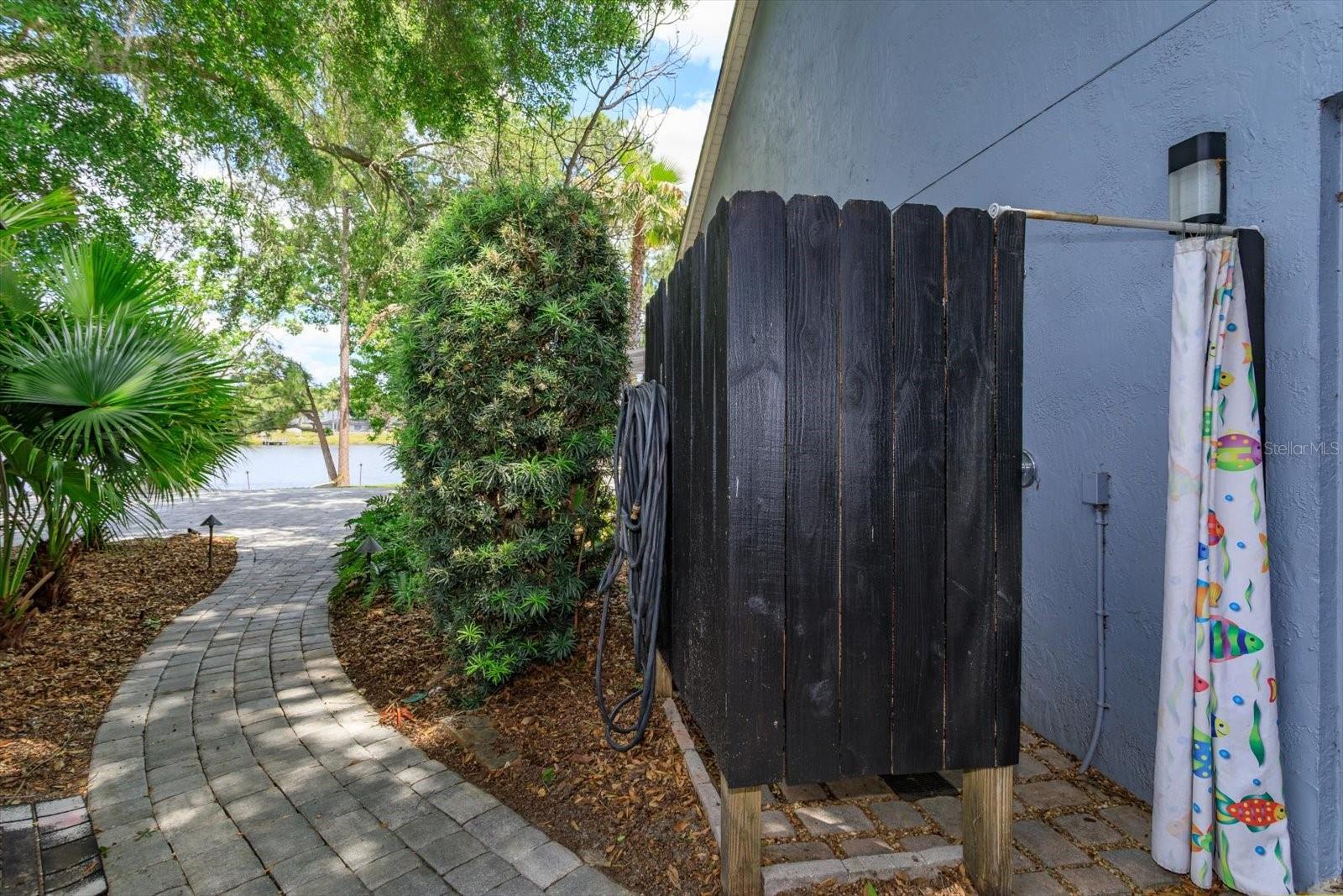 Image 44 of 46 For 515 Huxford Court