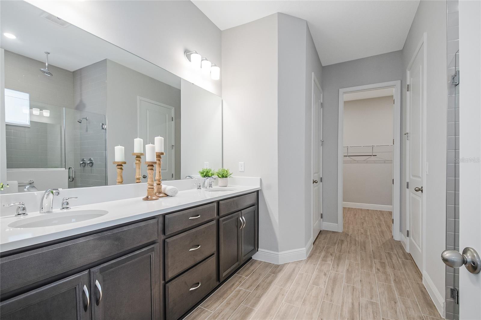 Image 17 of 84 For 10657 Marconi Avenue