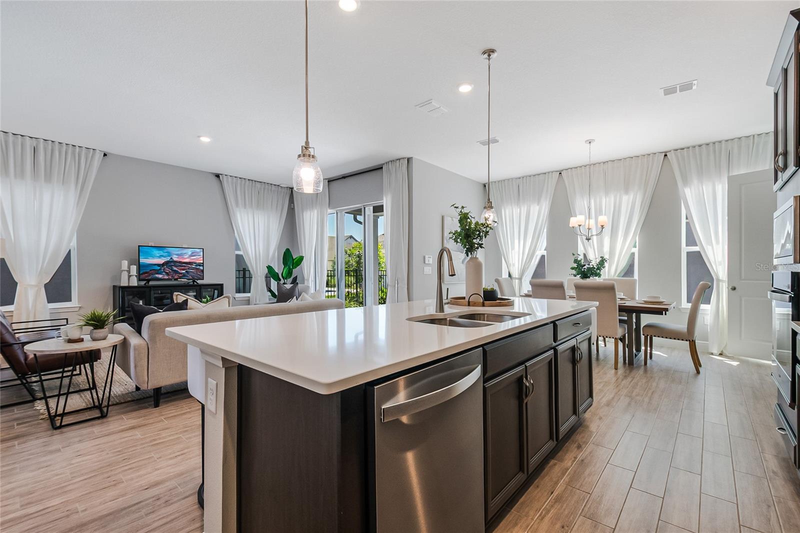 Image 32 of 84 For 10657 Marconi Avenue