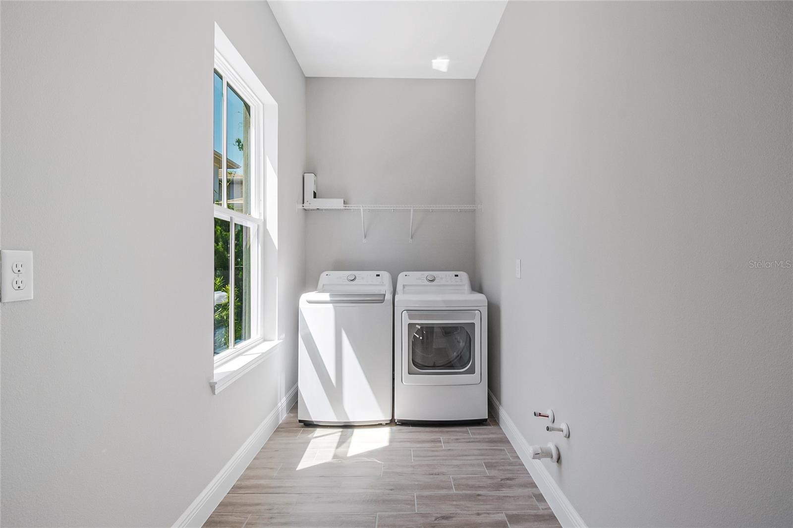 Image 37 of 84 For 10657 Marconi Avenue