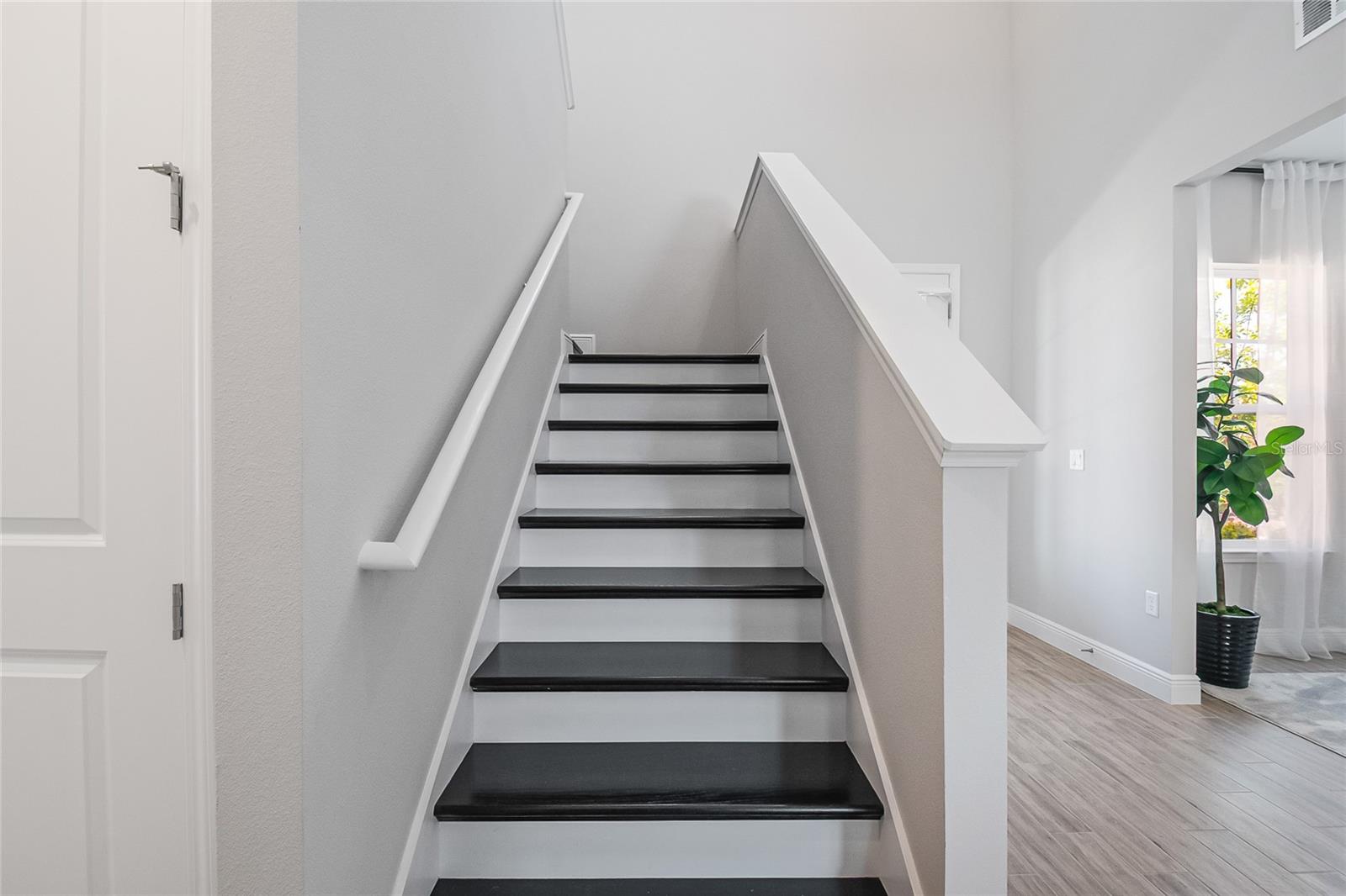 Image 38 of 84 For 10657 Marconi Avenue