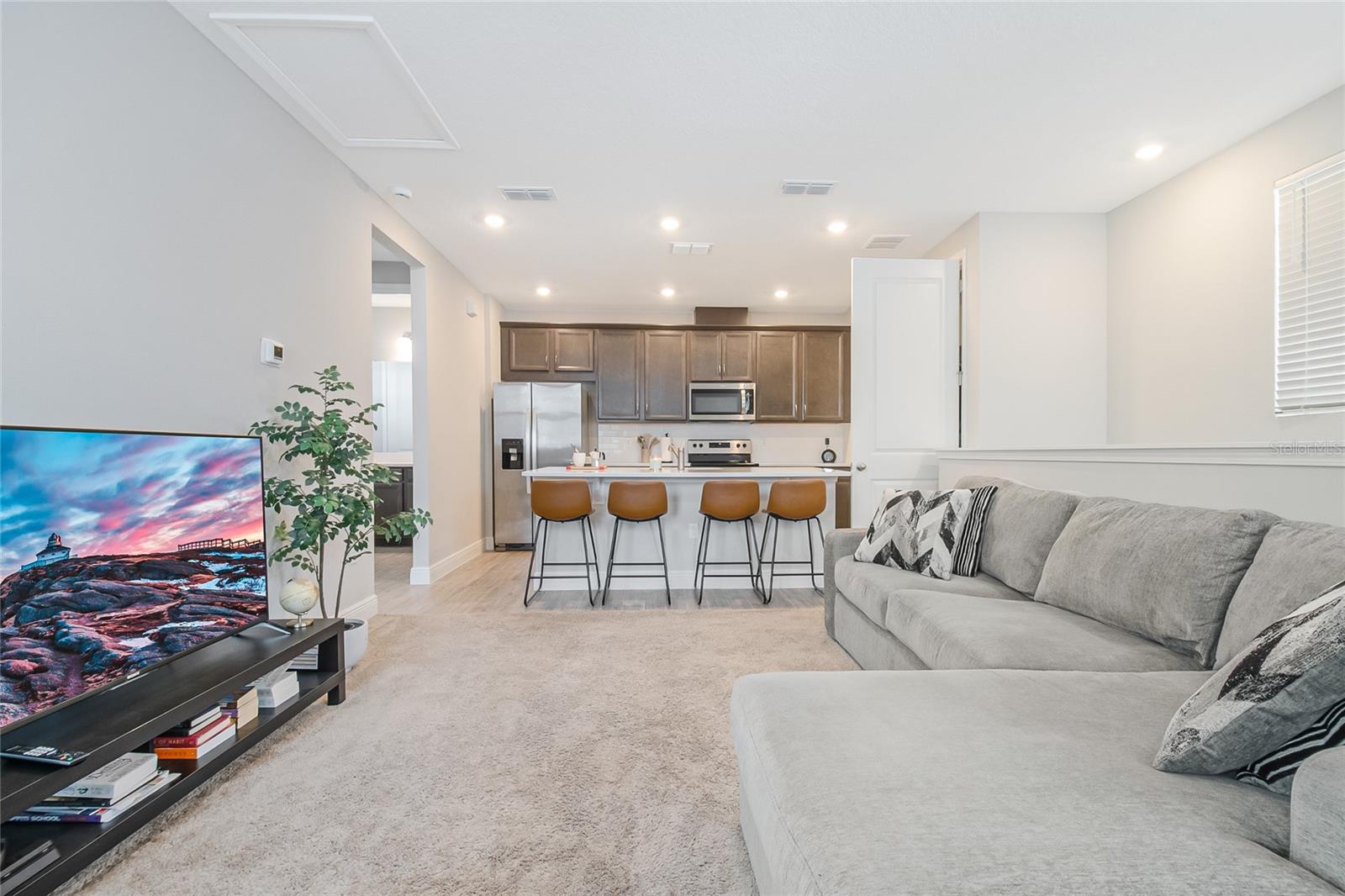 Image 57 of 84 For 10657 Marconi Avenue