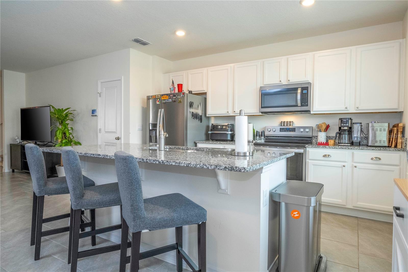 Image 10 of 47 For 12032 Holystone Street