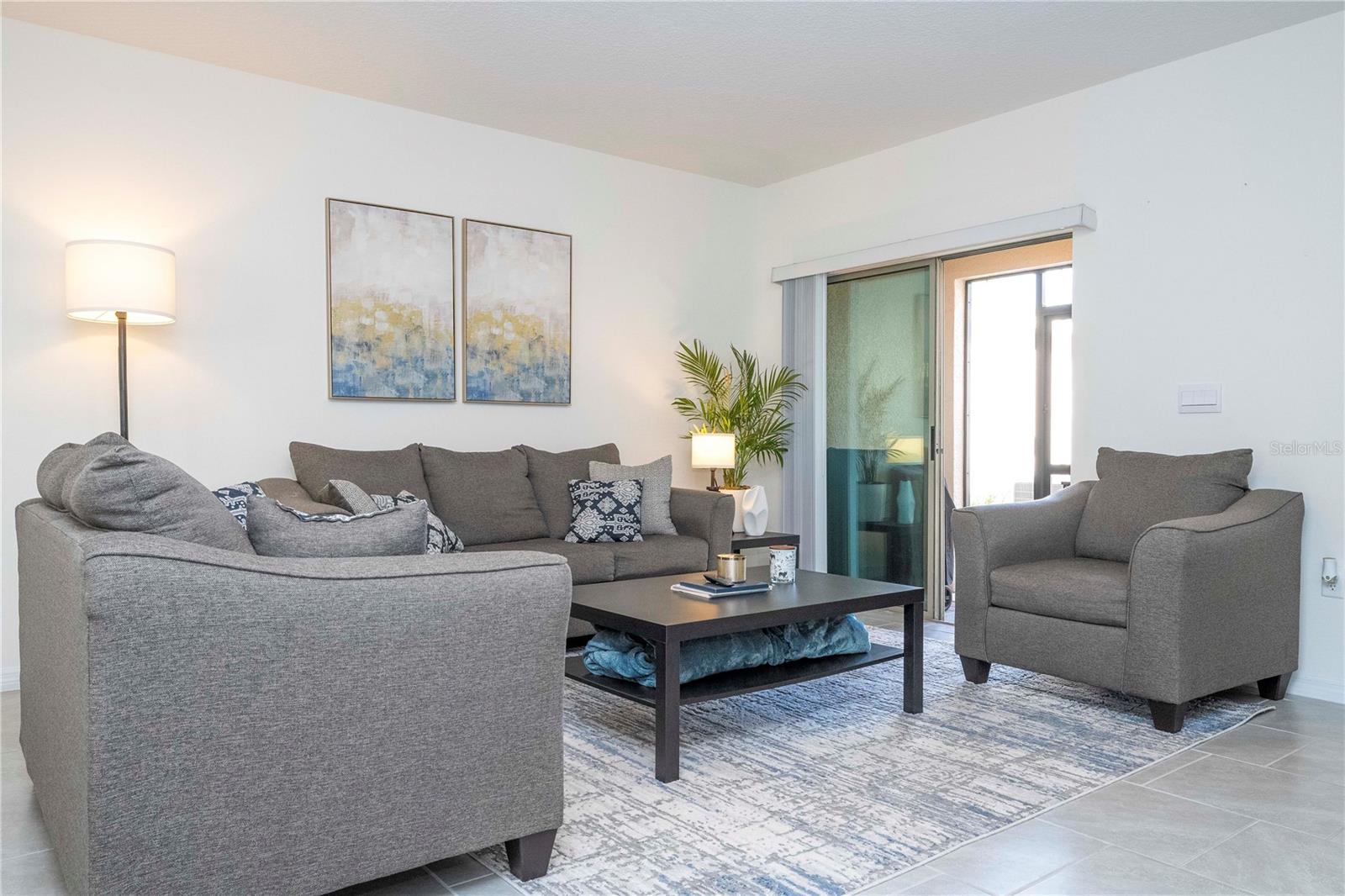 Image 18 of 47 For 12032 Holystone Street