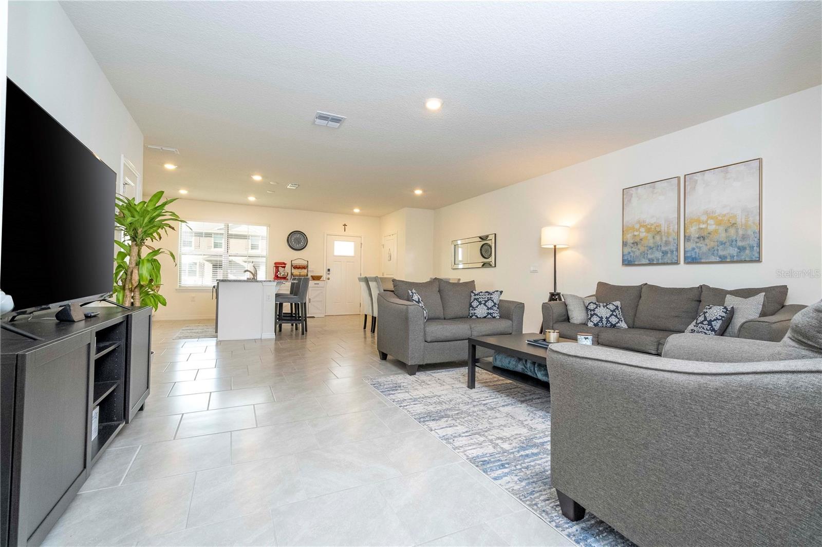 Image 20 of 47 For 12032 Holystone Street