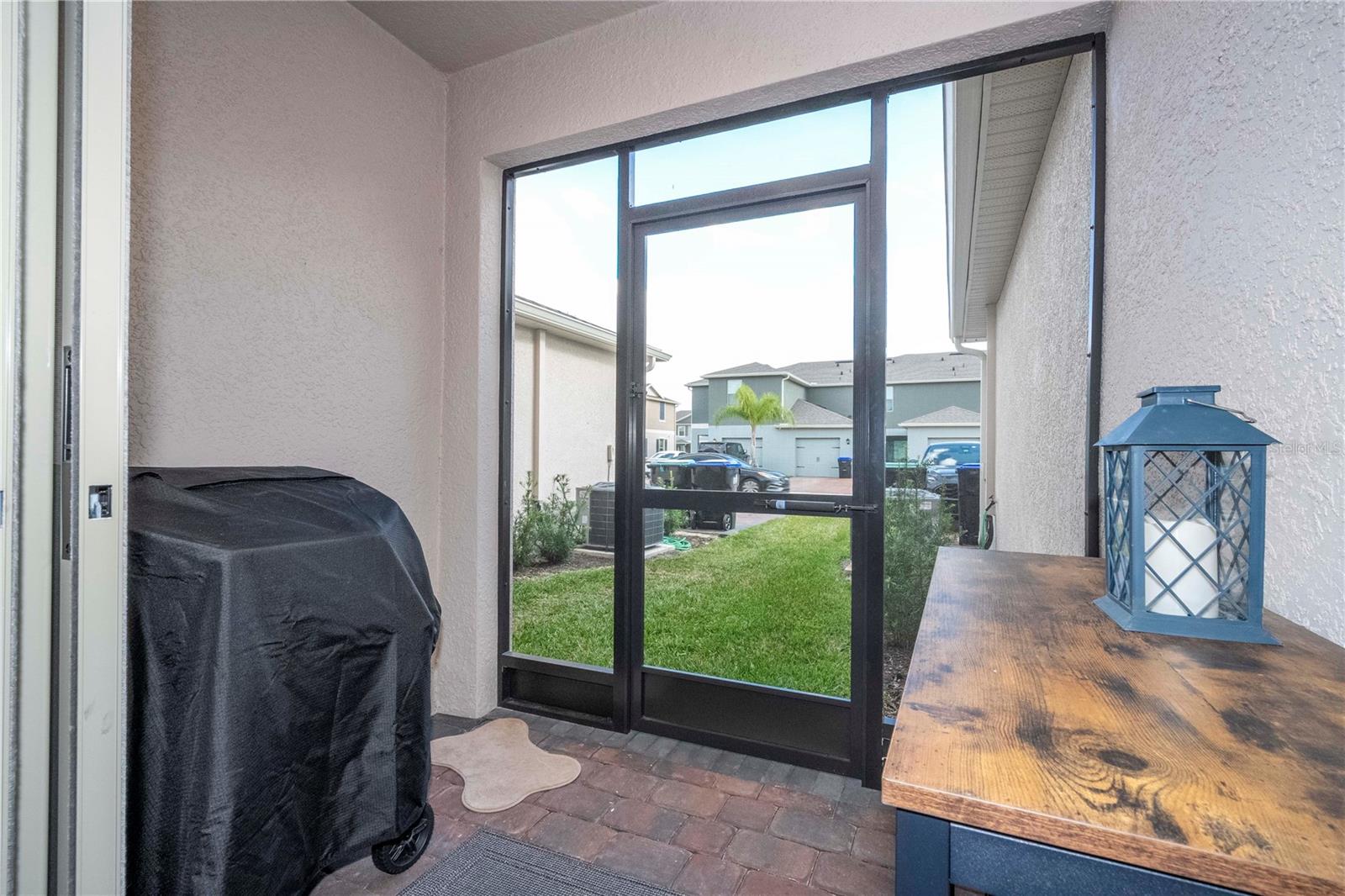 Image 22 of 47 For 12032 Holystone Street