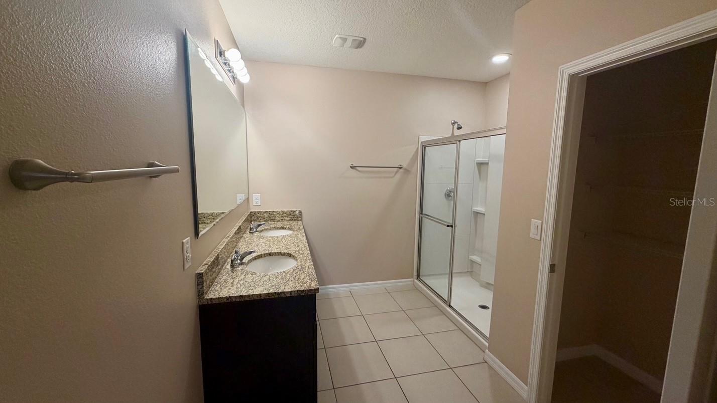 Image 15 of 31 For 3342 Landing View