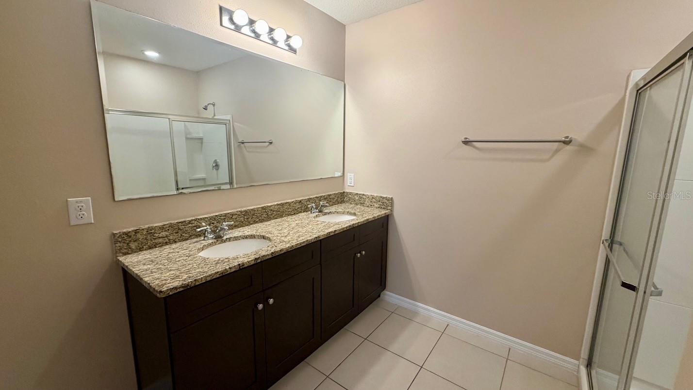 Image 16 of 31 For 3342 Landing View