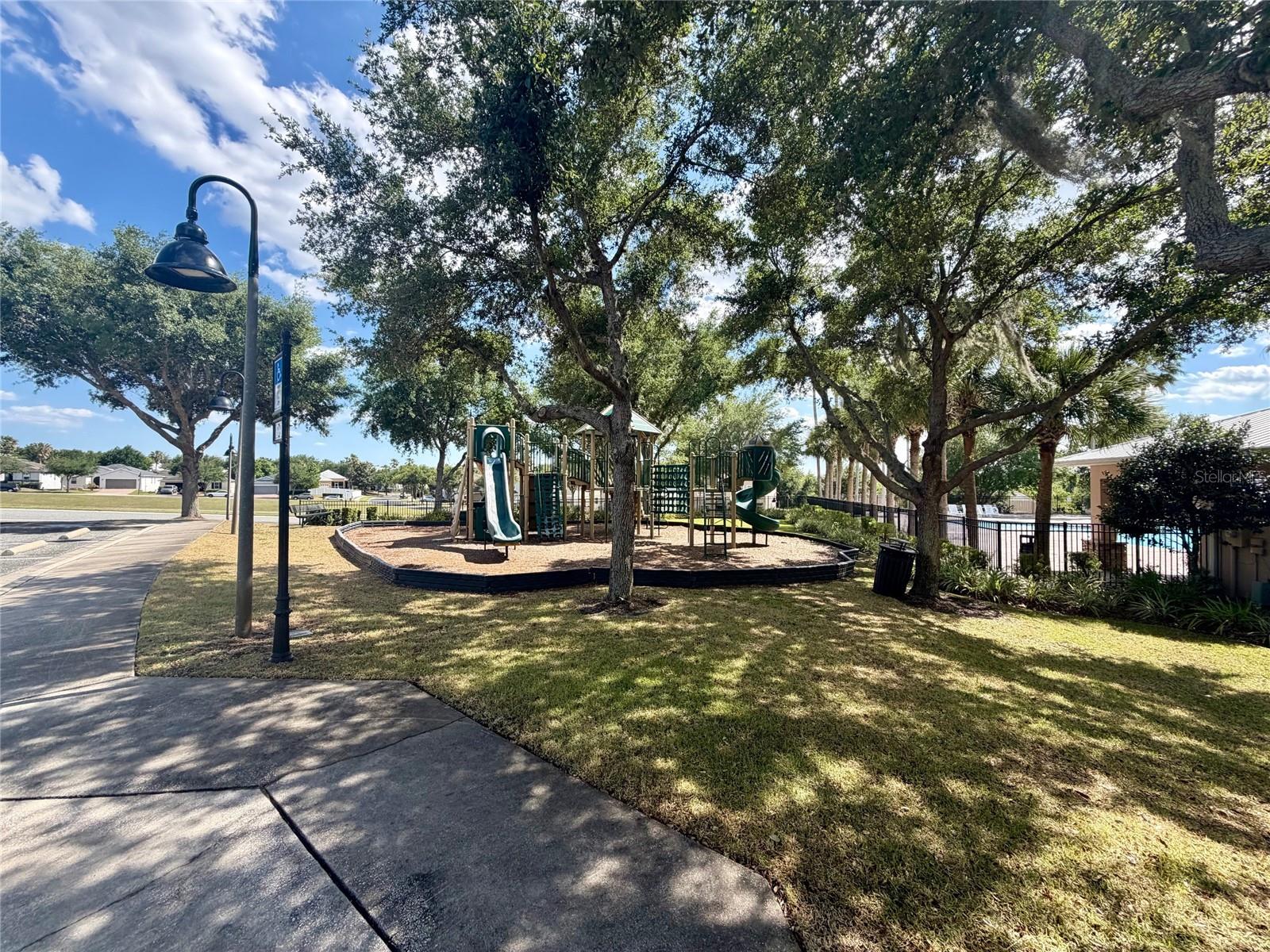 Image 27 of 31 For 3342 Landing View