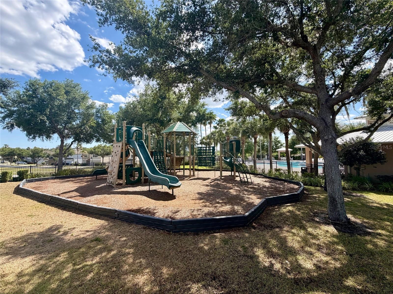 Image 28 of 31 For 3342 Landing View