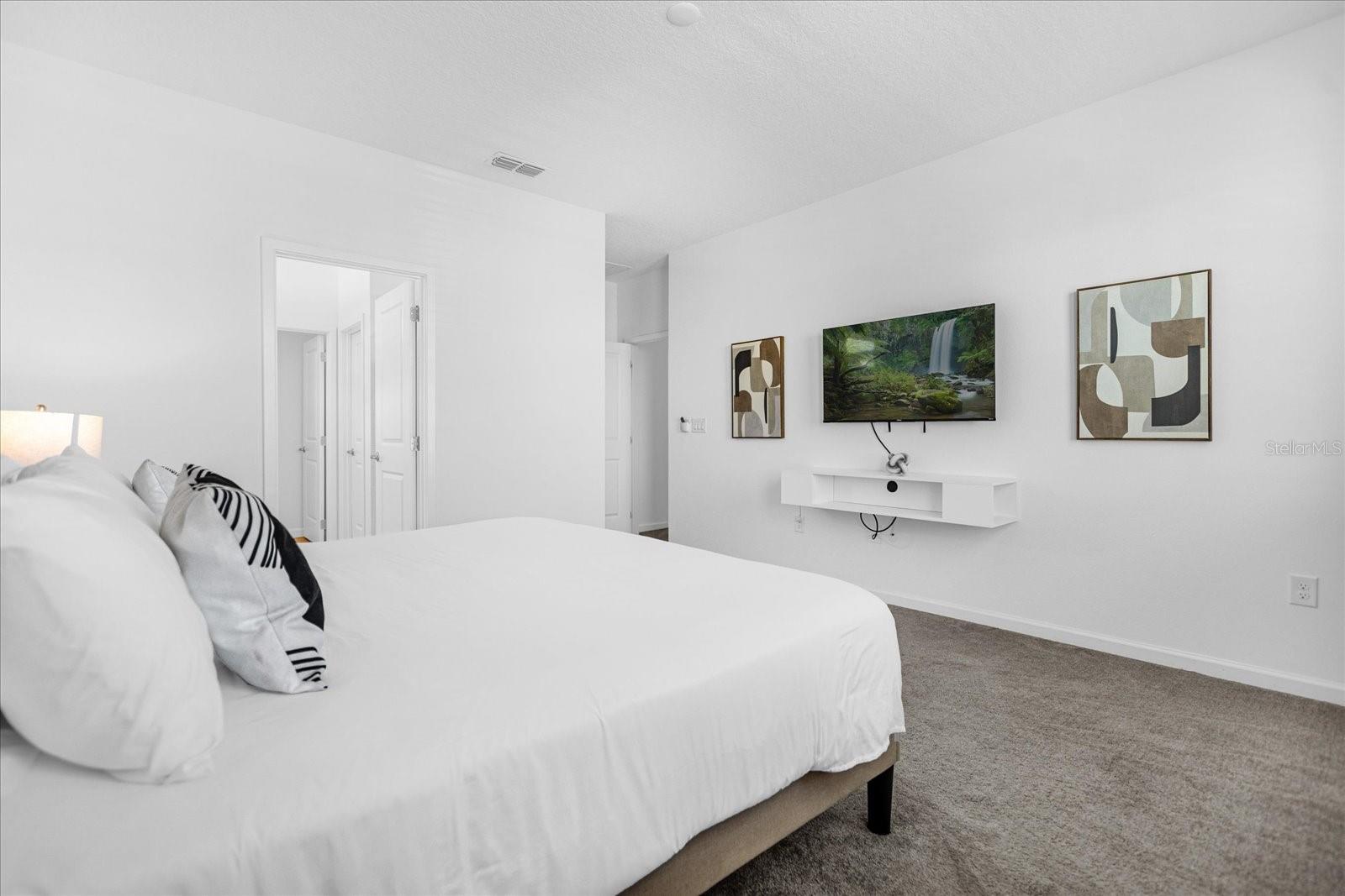 Image 11 of 52 For 258 Marcello Boulevard