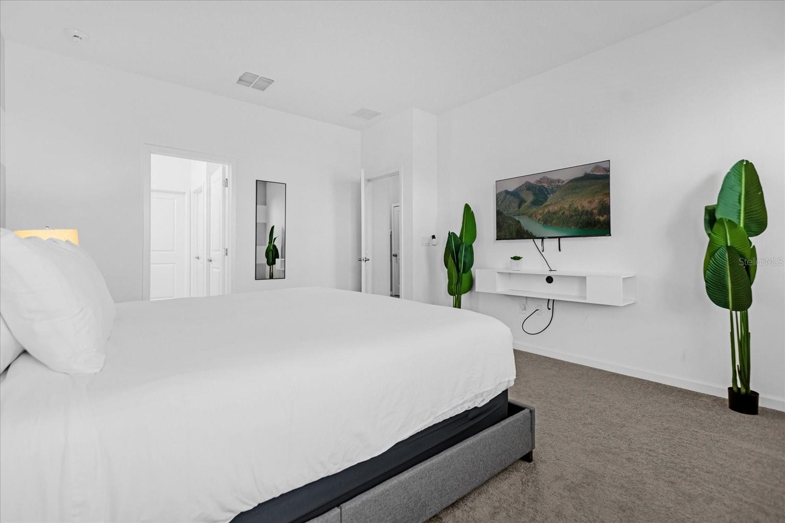 Image 33 of 52 For 258 Marcello Boulevard