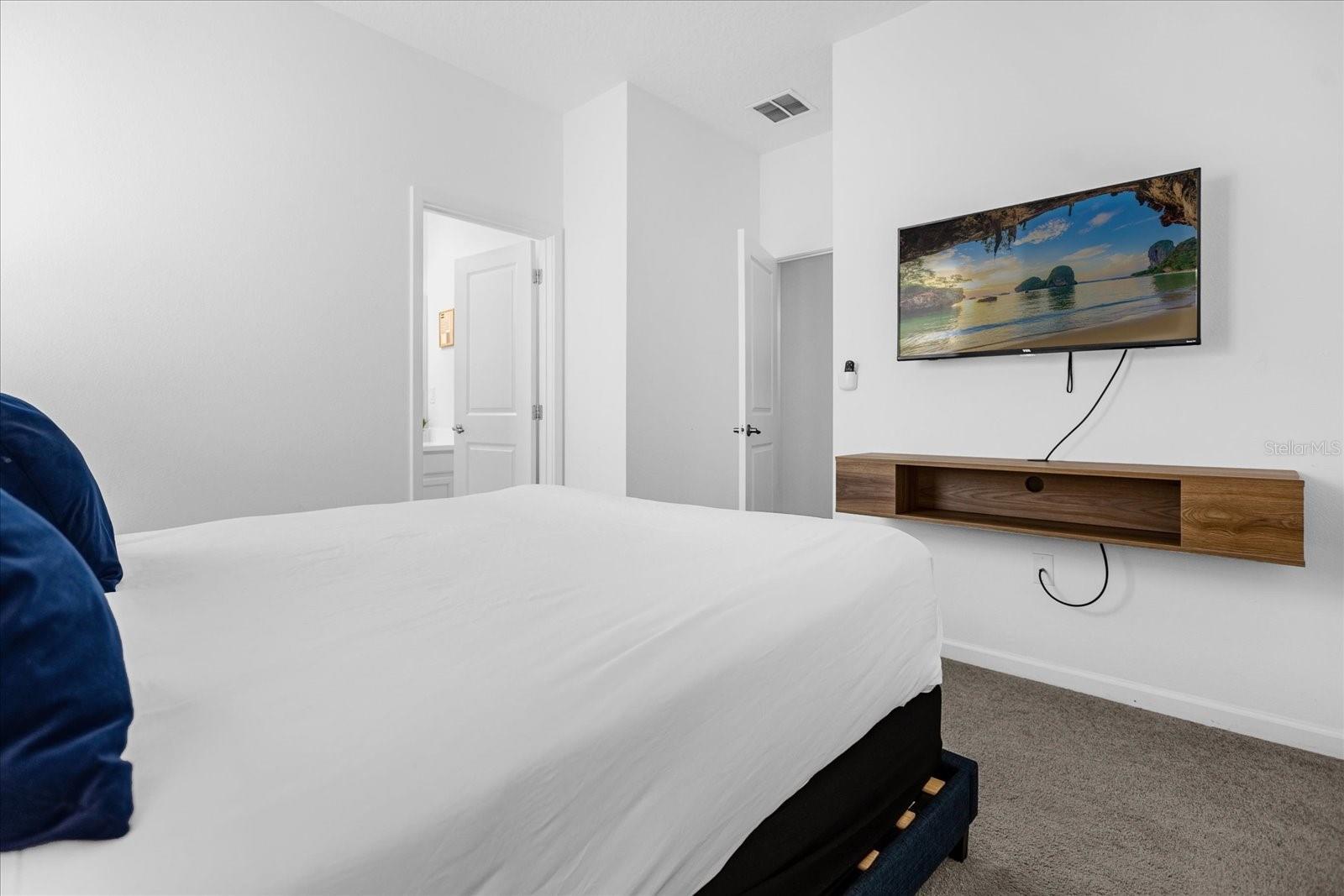 Image 37 of 52 For 258 Marcello Boulevard