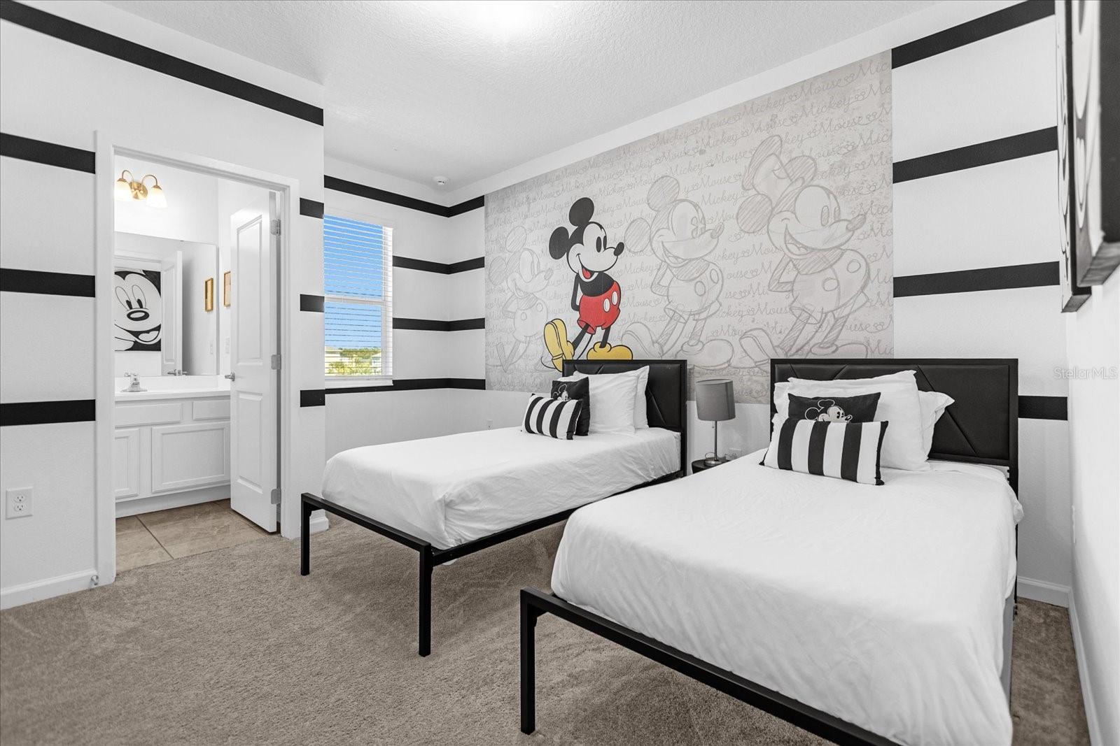 Image 7 of 52 For 258 Marcello Boulevard