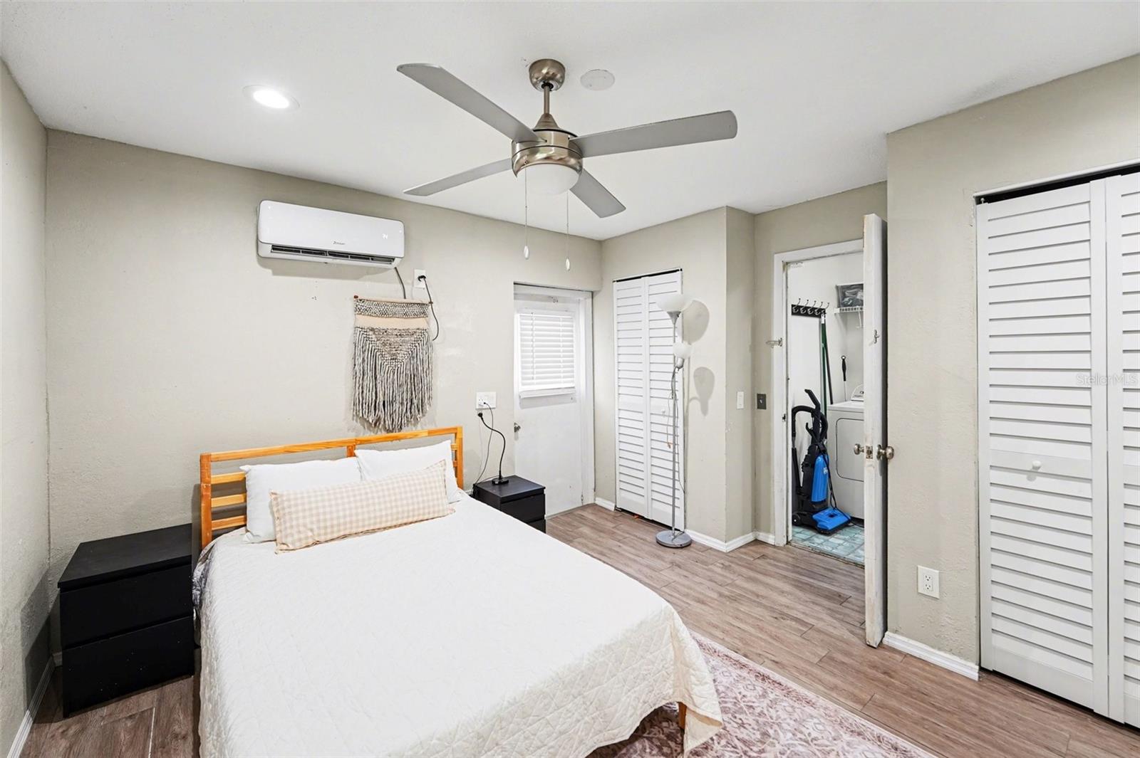 Image 17 of 29 For 604 Limetree Drive