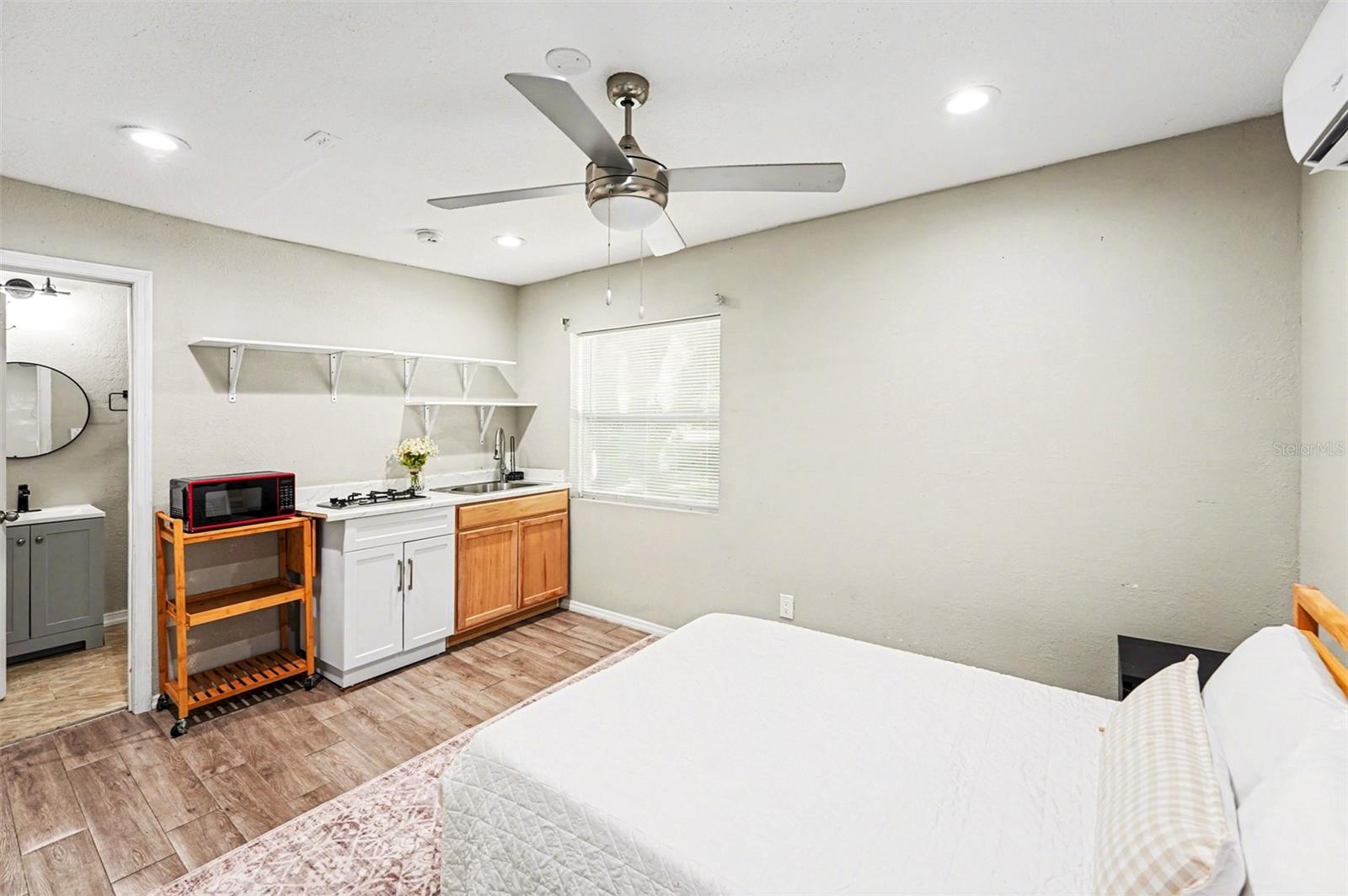 Image 18 of 29 For 604 Limetree Drive