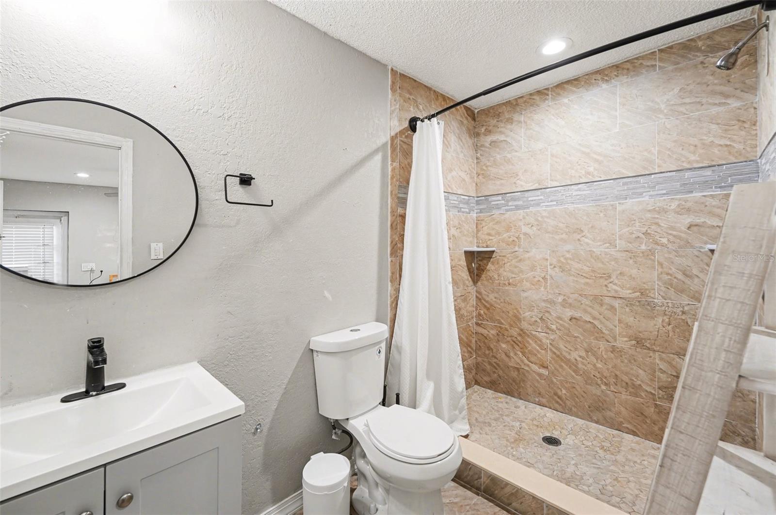 Image 19 of 29 For 604 Limetree Drive