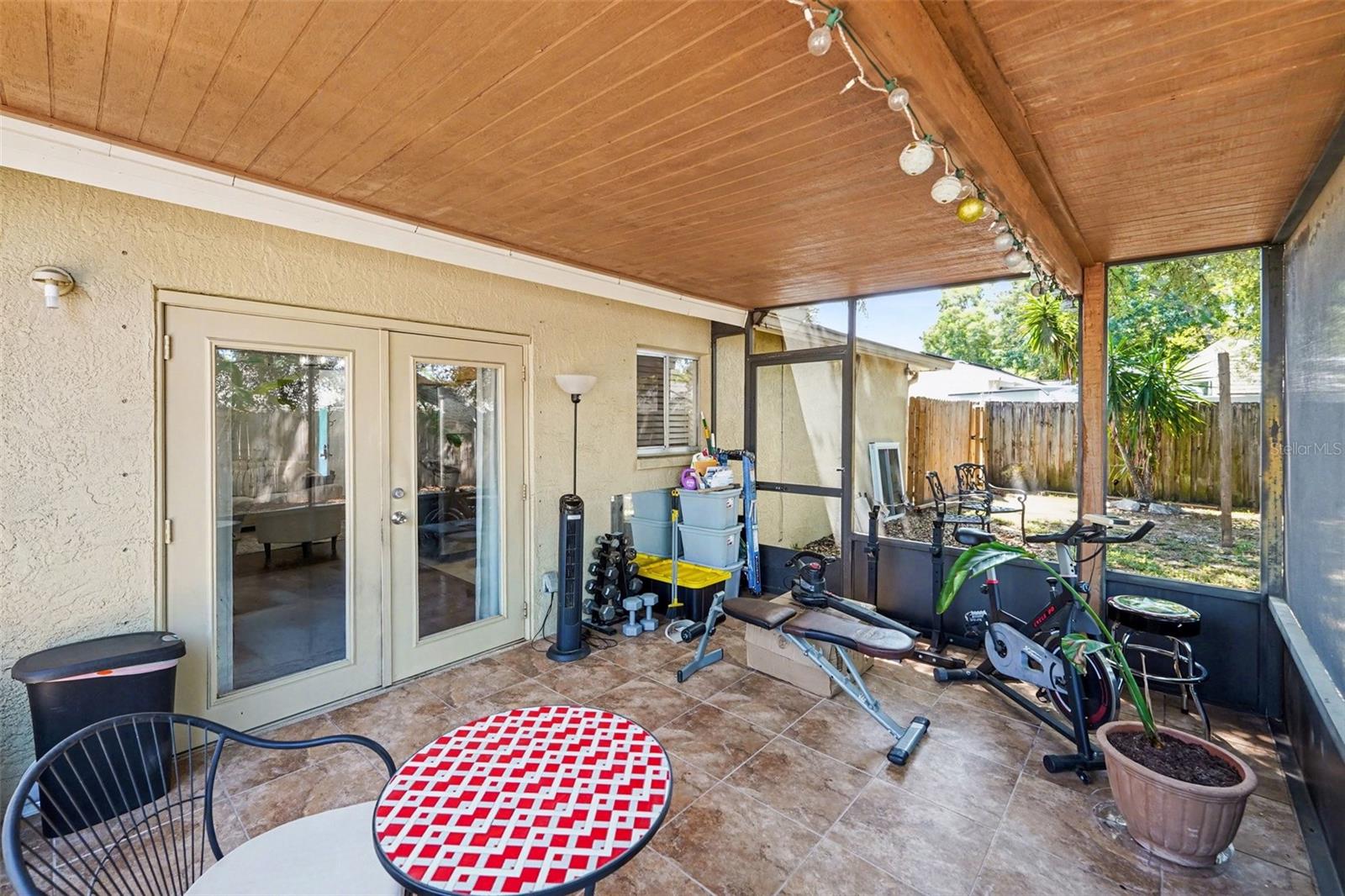 Image 21 of 29 For 604 Limetree Drive