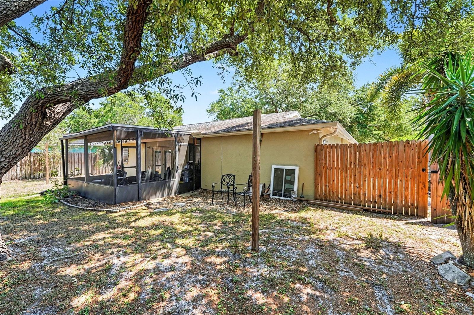 Image 24 of 29 For 604 Limetree Drive