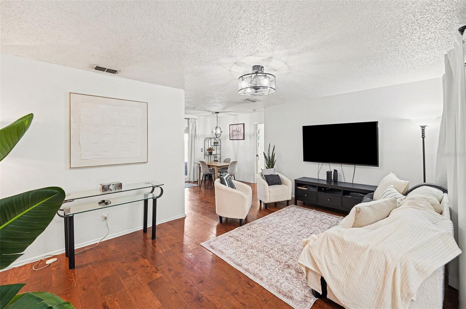 Image 5 of 29 For 604 Limetree Drive