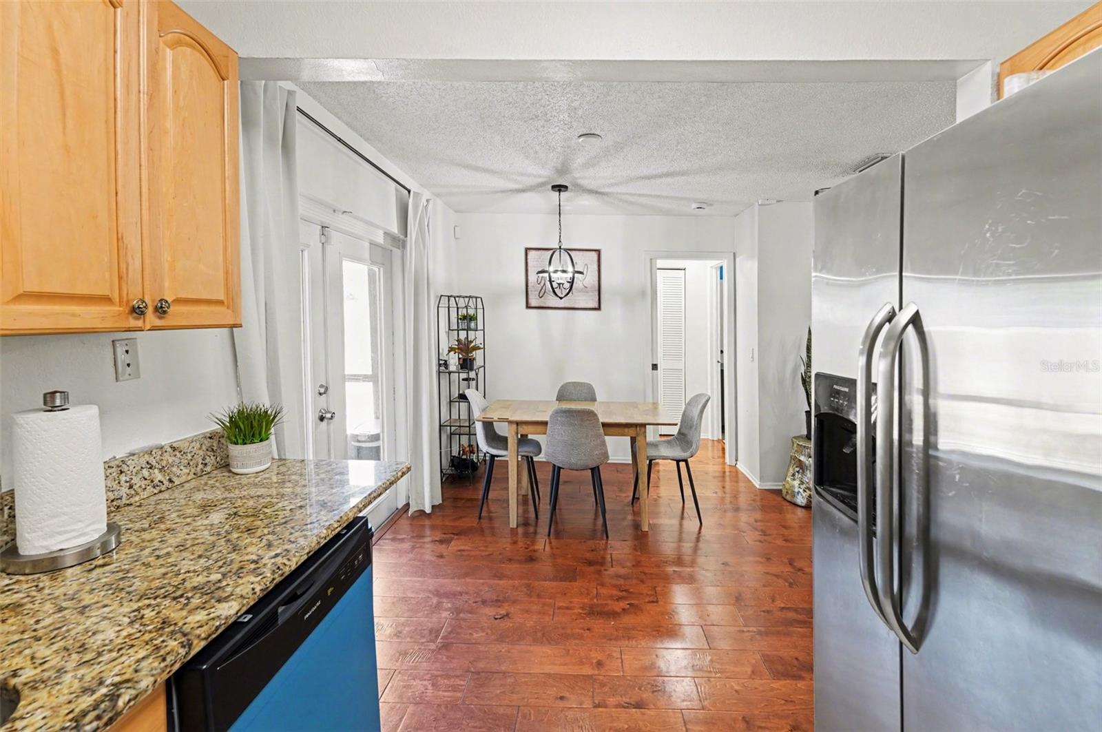 Image 9 of 29 For 604 Limetree Drive