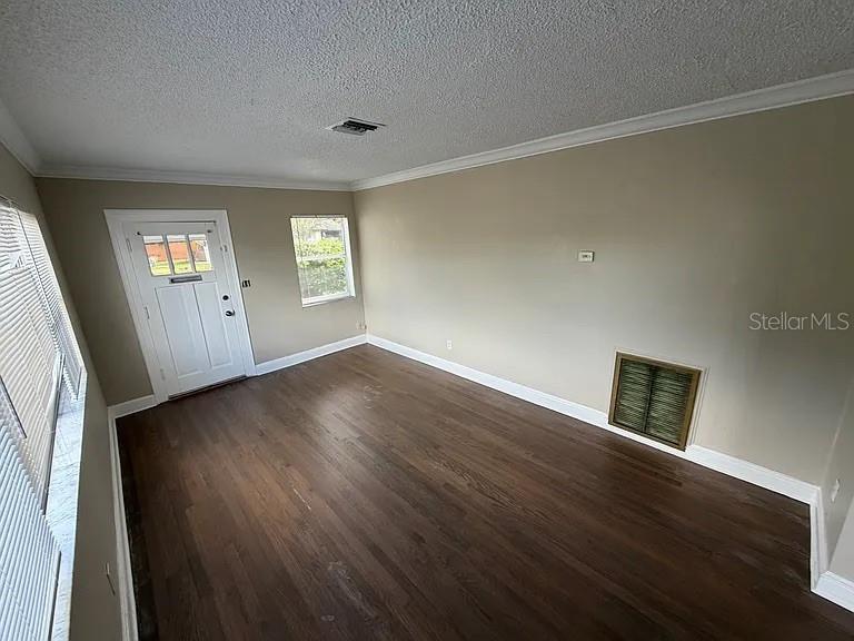 Image 2 of 11 For 1931 Staunton Avenue