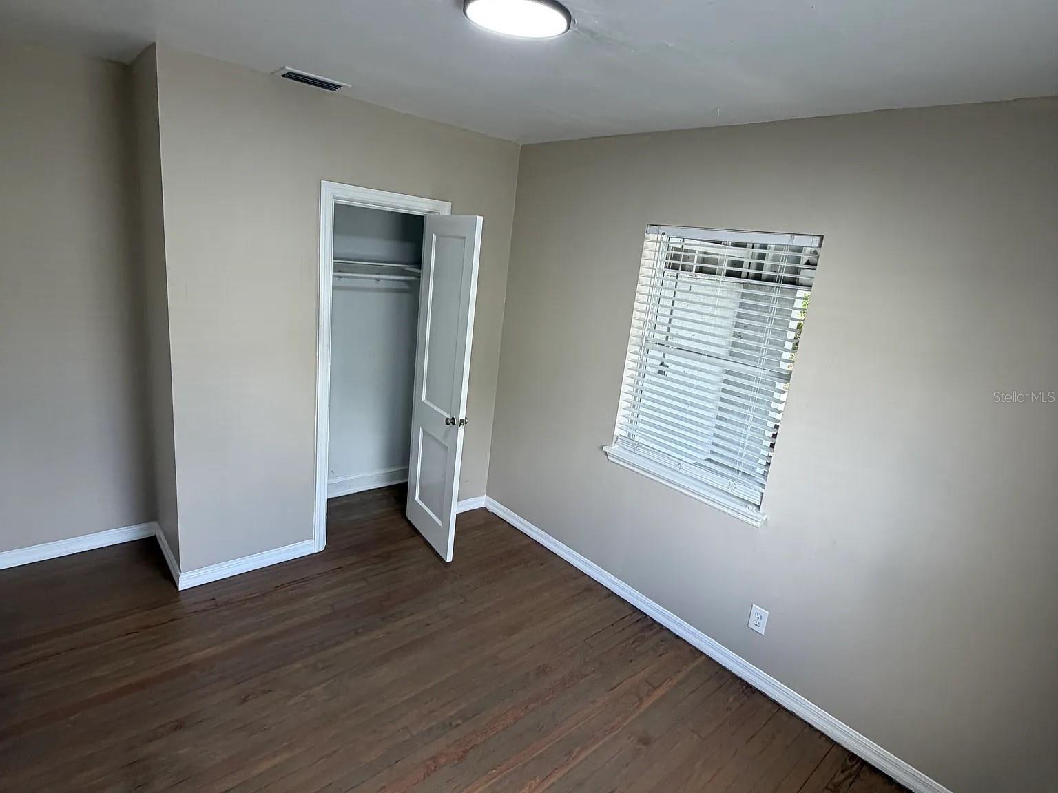 Image 9 of 11 For 1931 Staunton Avenue