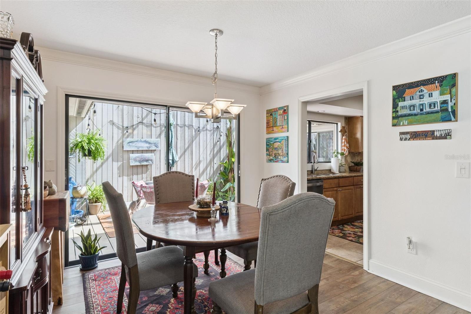 Image 5 of 62 For 106 Hidden Oak Drive