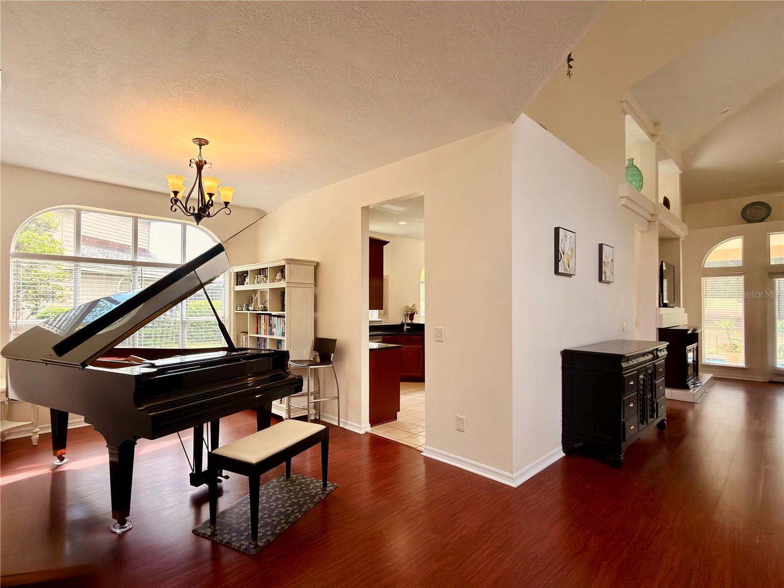 Image 12 of 70 For 494 Mile Post Court