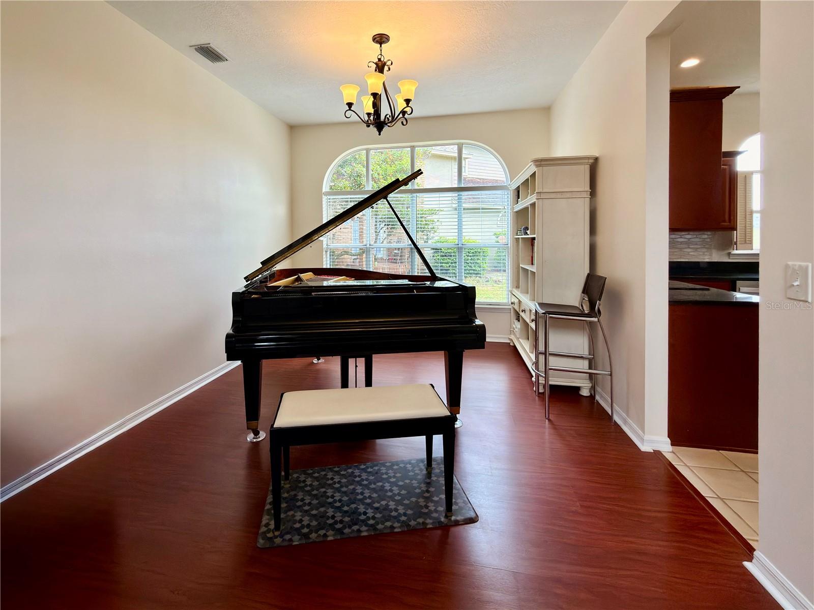 Image 13 of 70 For 494 Mile Post Court