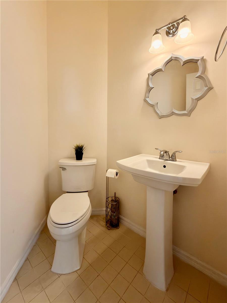 Image 47 of 70 For 494 Mile Post Court