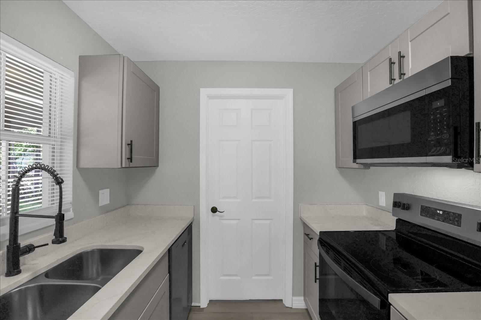 Image 11 of 29 For 313 Salina Drive