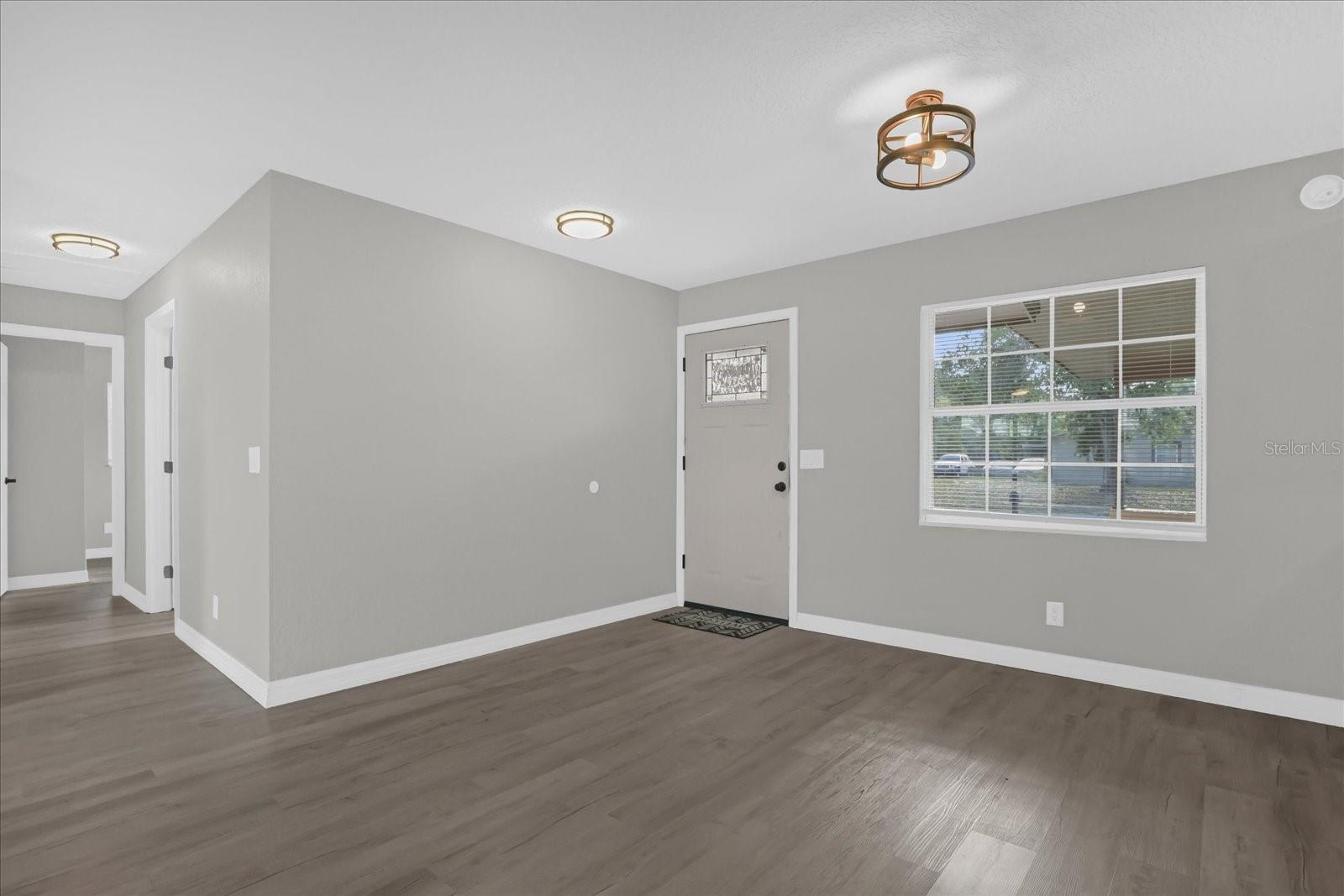 Image 5 of 29 For 313 Salina Drive