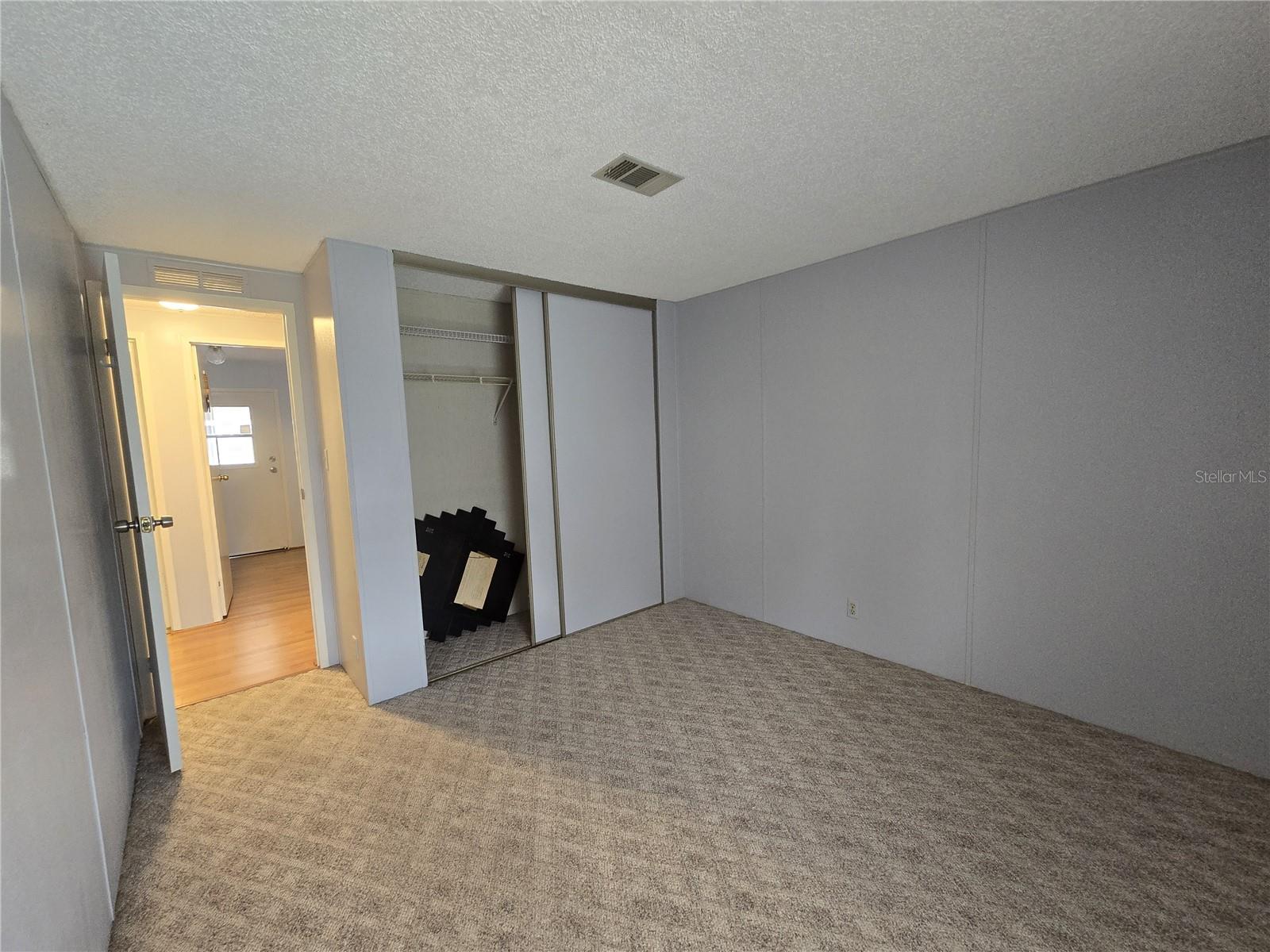 Image 19 of 29 For 4122 Greenbluff Road 821